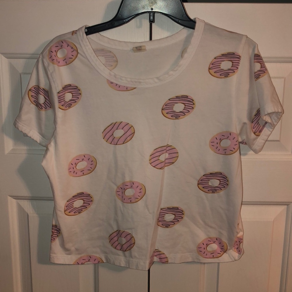 White donut print crop top